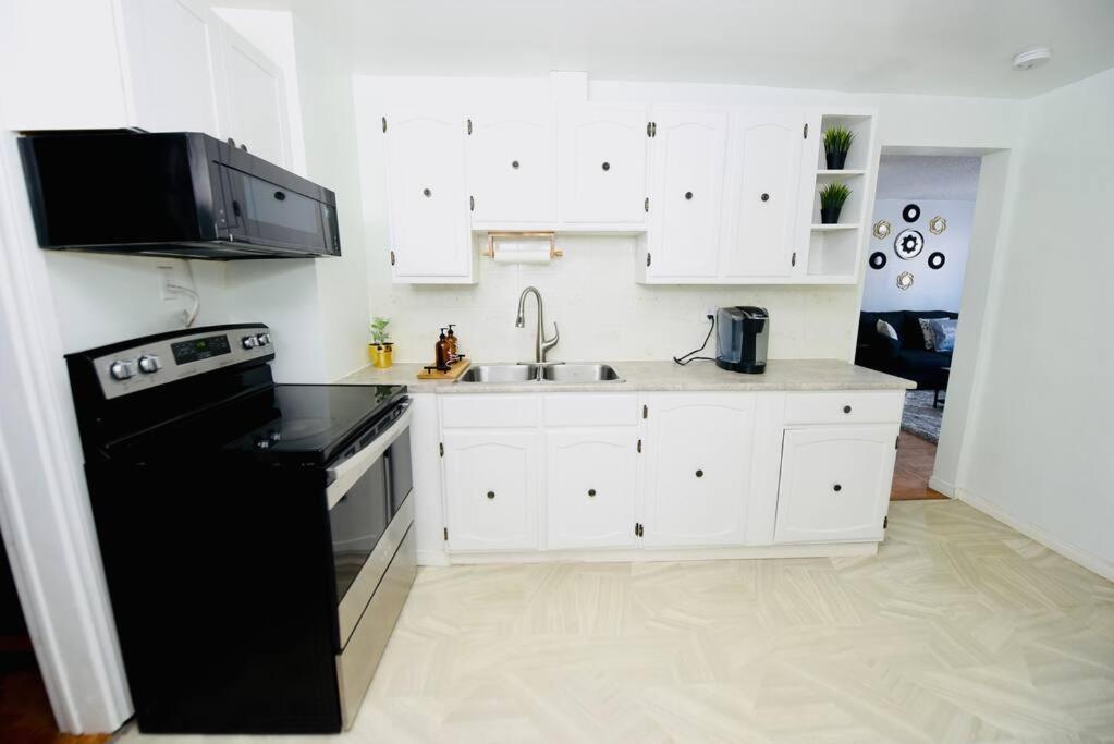 Prime Location Duo Nest & Rest Daire Kingston Dış mekan fotoğraf